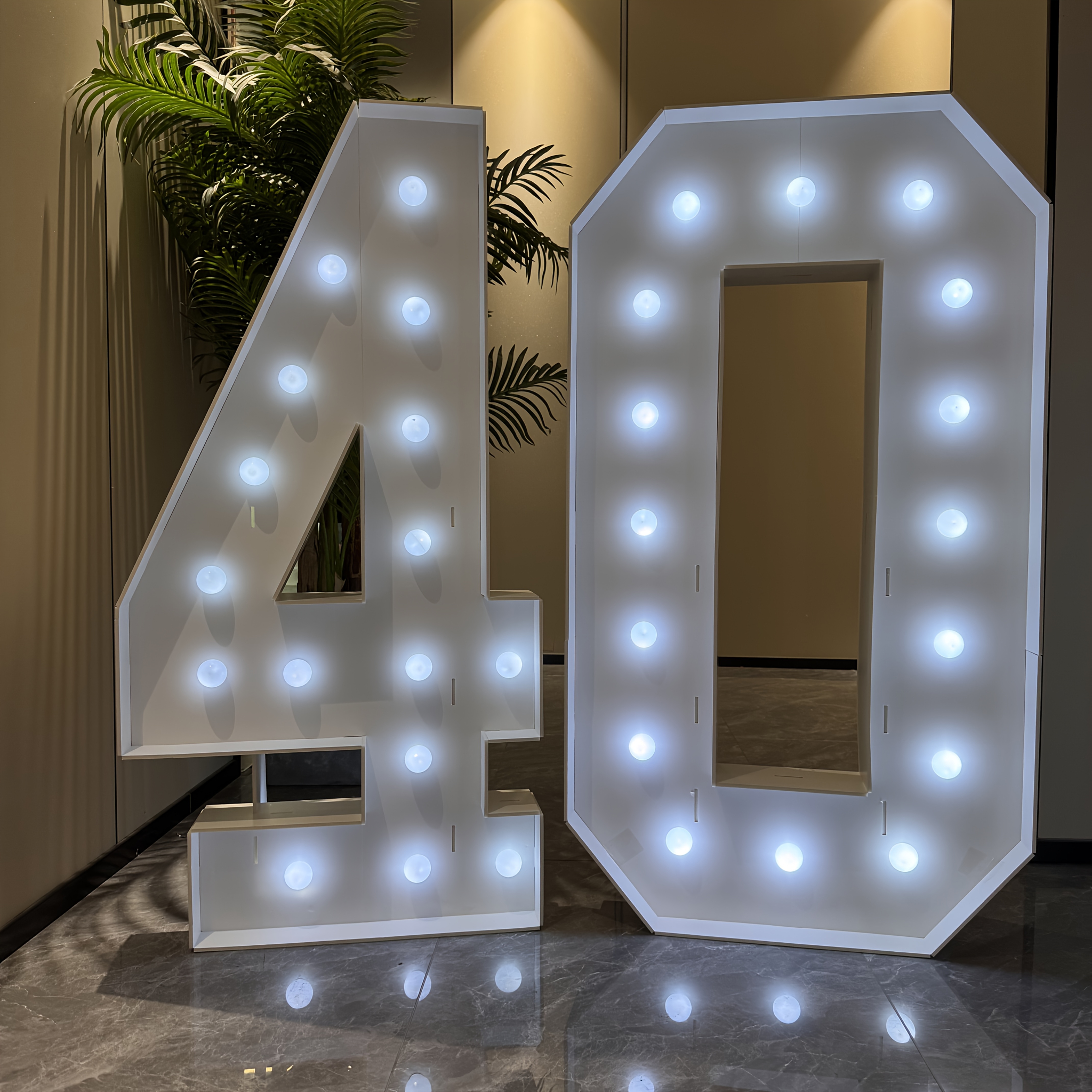 4-Foot Self-Illuminating LED N - Event & Party Supply Photos recension och pris